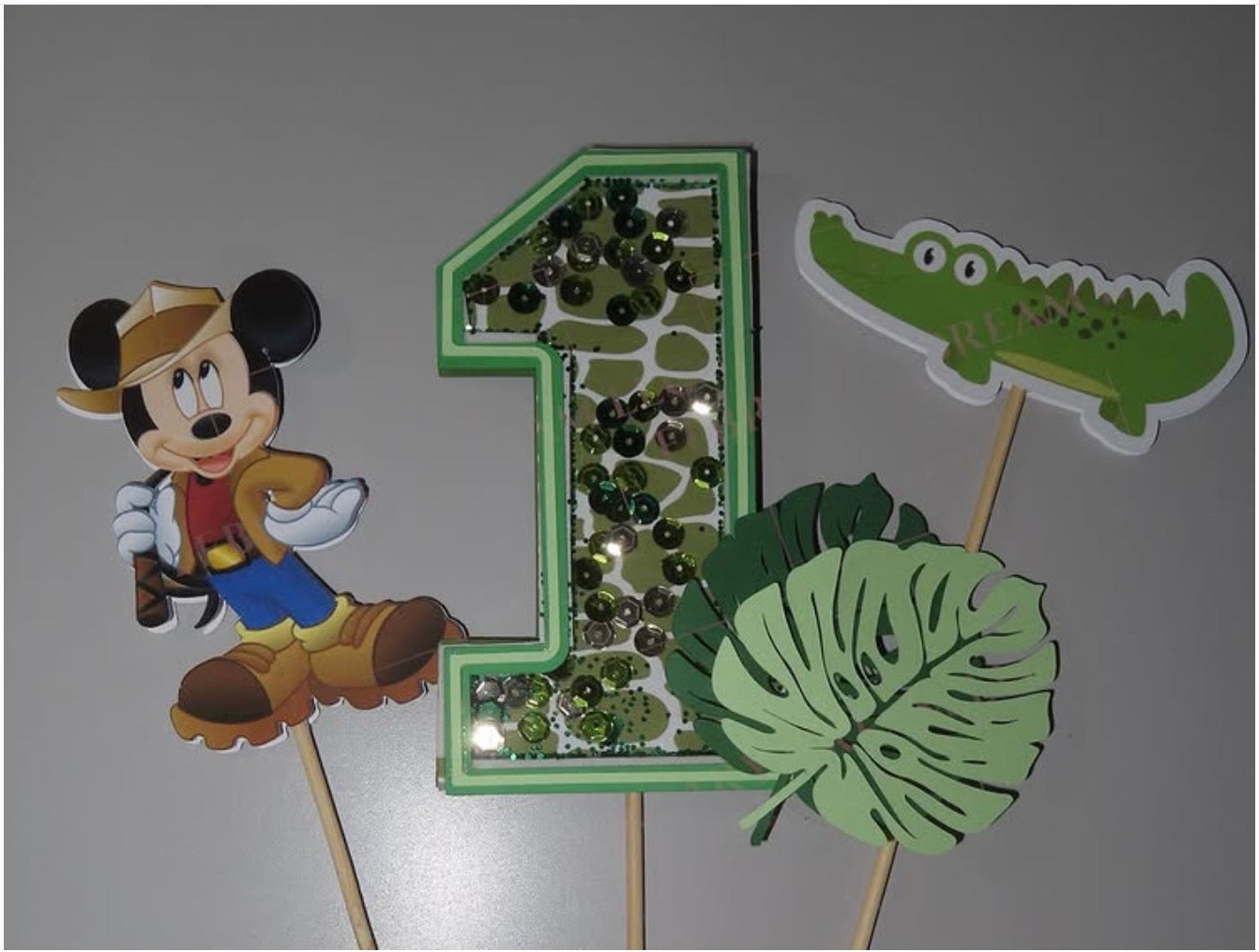 set of 3 Centerpiece Picks